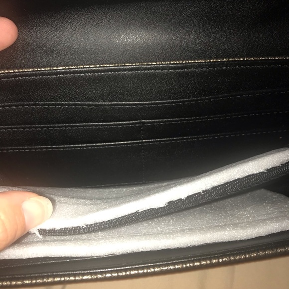 Women’s wallet - Picture 4 of 4